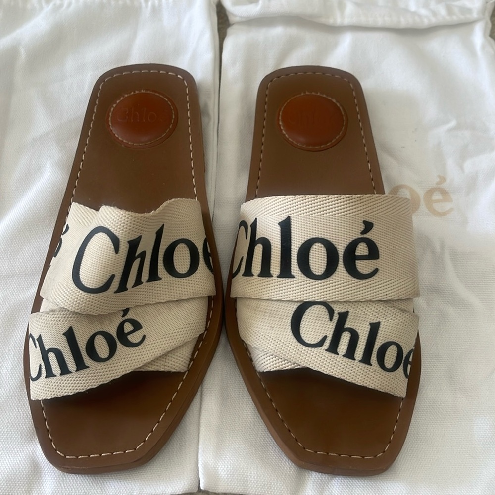 Chloe Slides